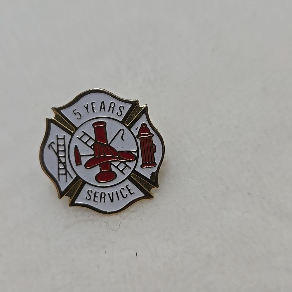 Firefighter and American Flag Pin Set - Picture 3 of 6